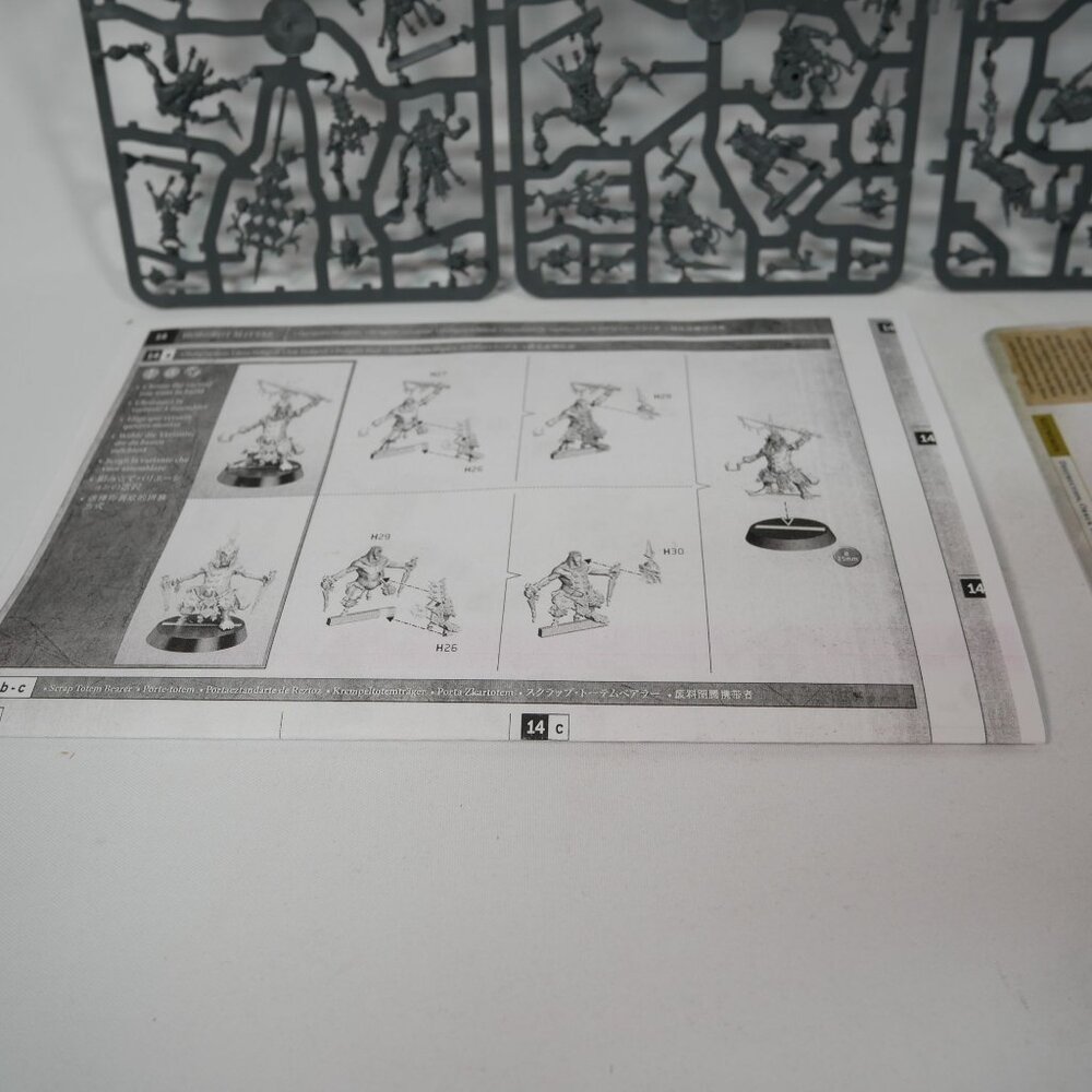 Warhammer Age Of Sigmar Hobgrot Slittaz Miniatures x10 W/ Bases & Instructions - Picture 5 of 6